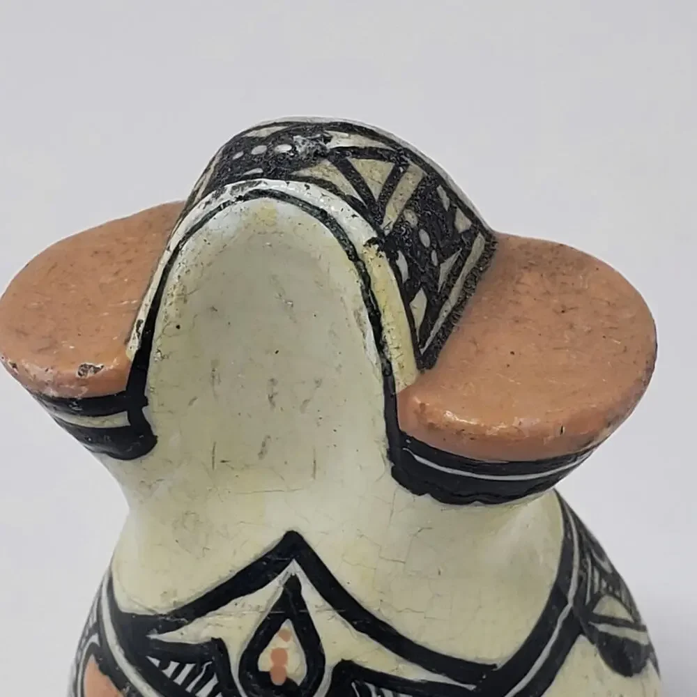 Vintage Wax Native motif and painting Some Damage2.5